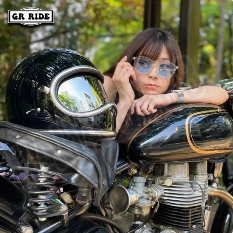 HOT Motorhelm Glasvezel Shell  - Motorcycle Gear Japan recensie en prijs
