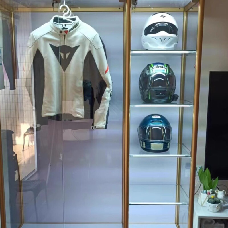 Motorhelm displayrek fietskled - Motorcycle Gear Display Rack recensie en prijs